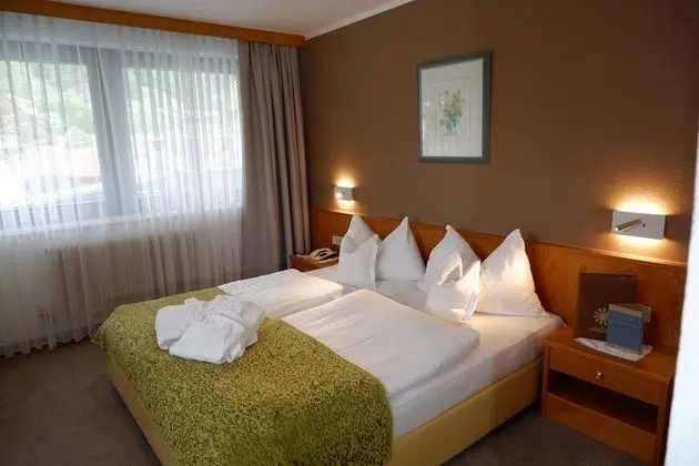 Tek Büyük Yataklı Oda