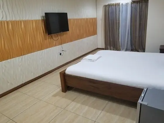 Elite Tek Büyük Yataklı Oda