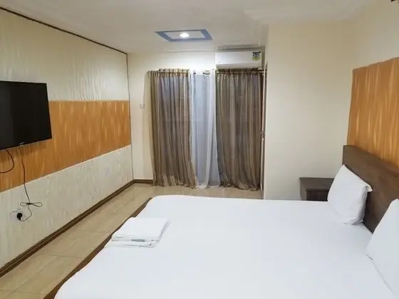 Elite Tek Büyük Yataklı Oda