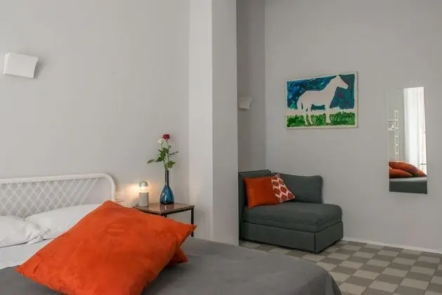 Deluxe Tek Büyük Yataklı Oda, Balkon, Şehir Manzaralı (Red)