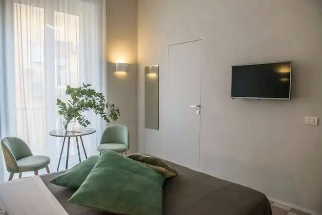 Tek Büyük Yataklı Oda, Balkon, Şehir Manzaralı (Green)