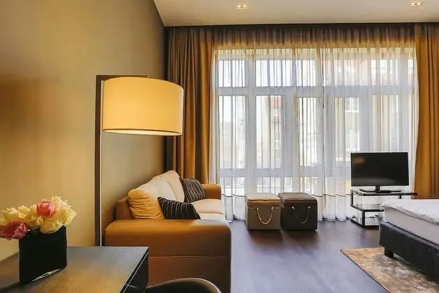 Premium Tek Büyük Yataklı Oda