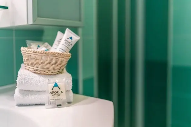 Comfort Üç Kişilik Oda, Kısmi Deniz Manzaralı