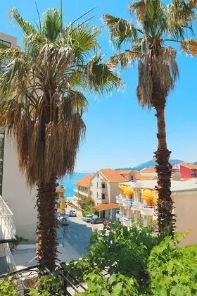 Classic Tek Büyük Yataklı Oda