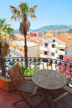 Classic Tek Büyük Yataklı Oda