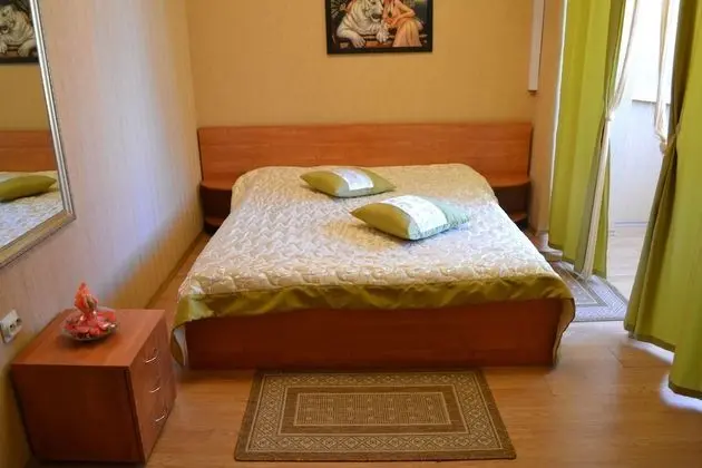 Comfort Tek Büyük Yataklı Oda