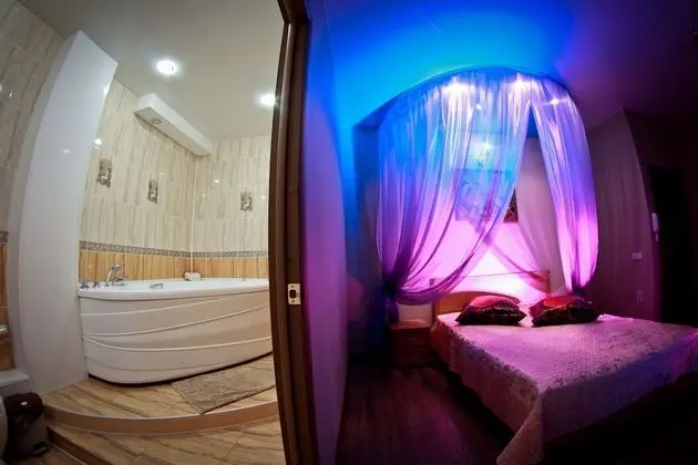 Comfort Tek Büyük Yataklı Oda