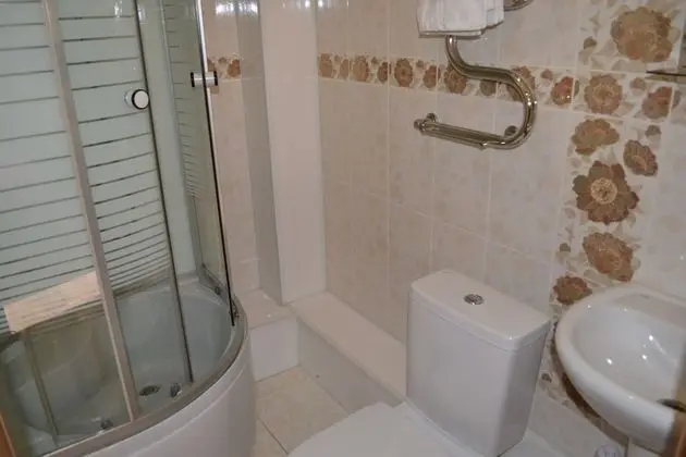 Standard Tek Büyük Yataklı Oda