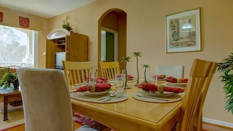 Comfort 3 Bedroom Villa with Pool Access