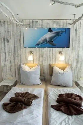 Comfort Tek Büyük Yataklı Oda, Balkon, Göl Manzaralı