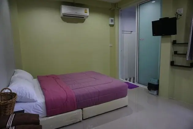 Large One Bedroom