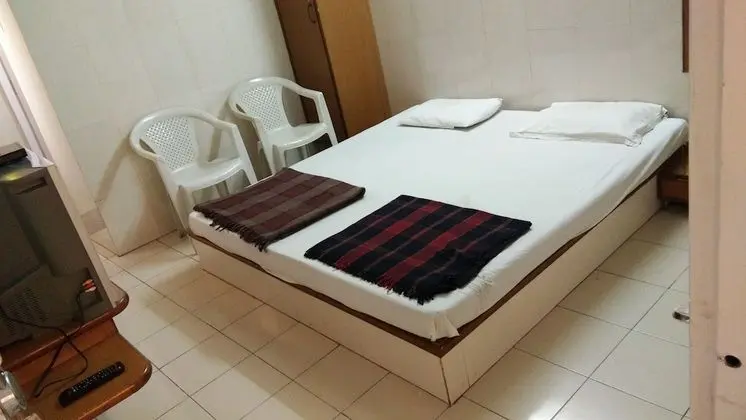 Family Tek Büyük Yataklı Oda