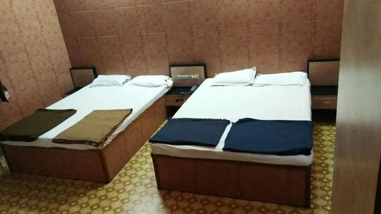 Family Tek Büyük Yataklı Oda