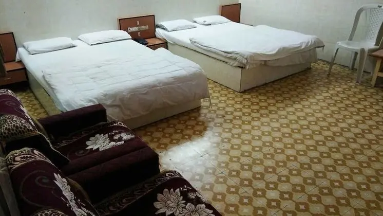 Family Tek Büyük Yataklı Oda