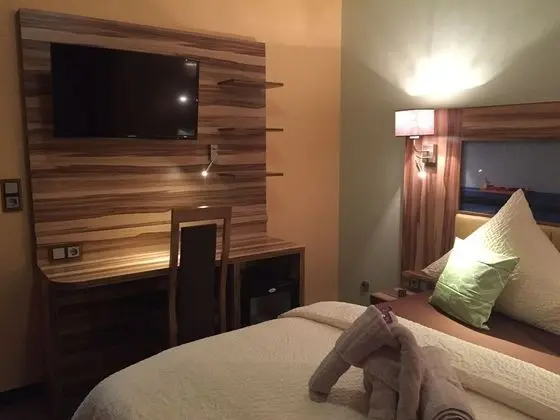 Standard Tek Büyük Yataklı Oda