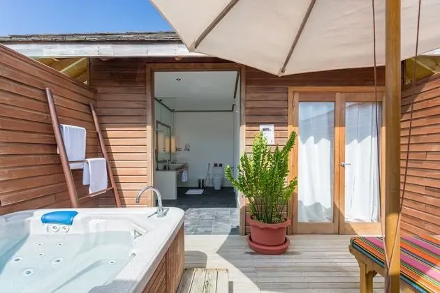 Villa, Jakuzi, Deniz Üstü
