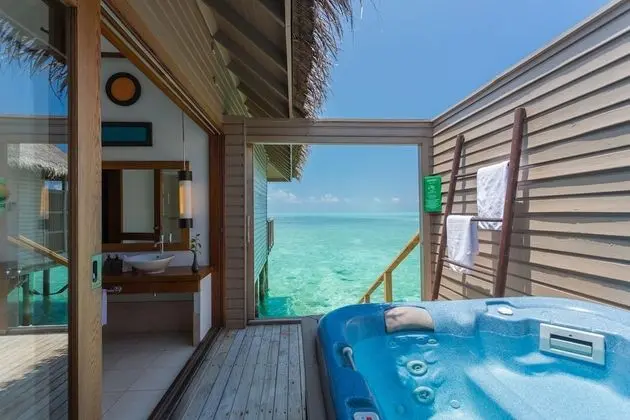 Villa, Jakuzi, Deniz Üstü