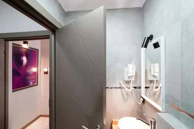 Ekonomik Oda,Avlu Manzaralı