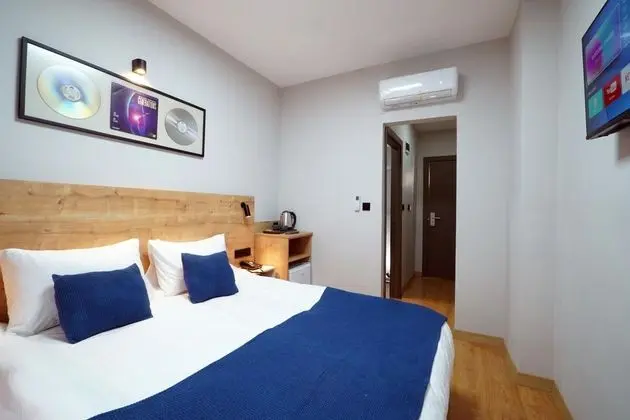 Standart Oda,Avlu Manzaralı,Klimalı