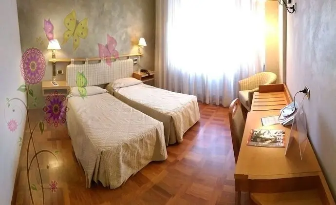 İki Ayrı Yataklı Oda