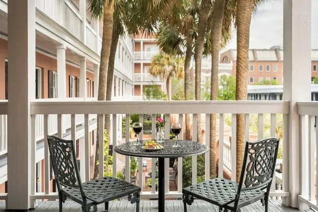 Deluxe Two Doubles Private Balcony