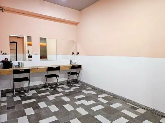 Standard Ortak Ranzalı Oda, Sadece kadınlar için (4 people)