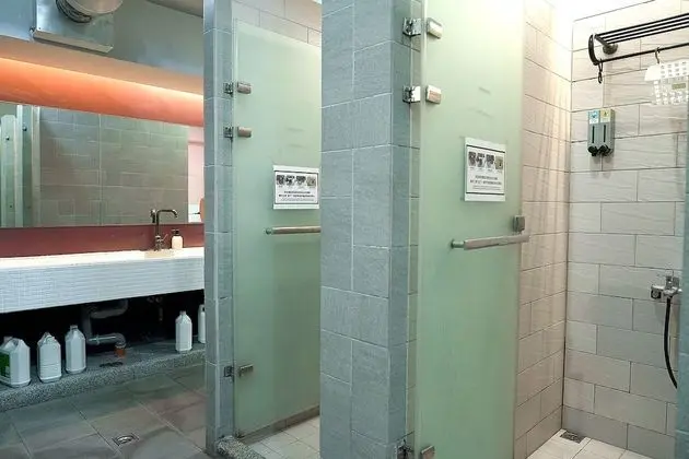 Standard Ortak Ranzalı Oda, Sadece kadınlar için (6 people)