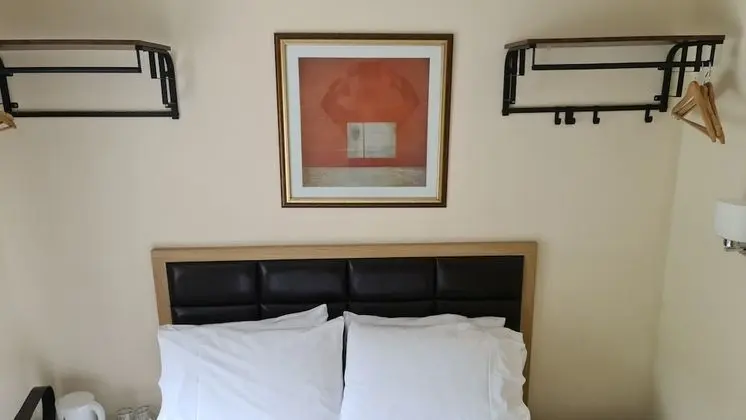 Basic Tek Büyük Yataklı Oda, Banyolu/Duşlu (Small Double room)