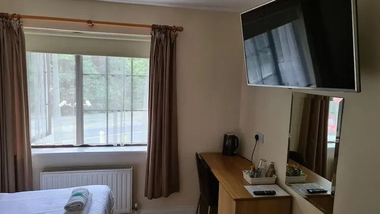 Deluxe Tek Büyük veya İki Ayrı Yataklı Oda, Banyolu/Duşlu