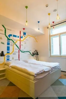 City Üç Kişilik Oda