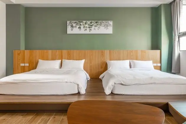 Deluxe Dört Kişilik Oda, Bahçe Manzaralı