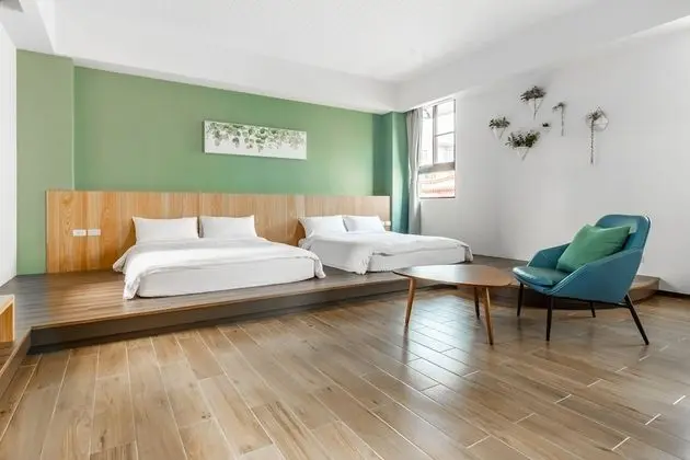 Deluxe Dört Kişilik Oda, Bahçe Manzaralı