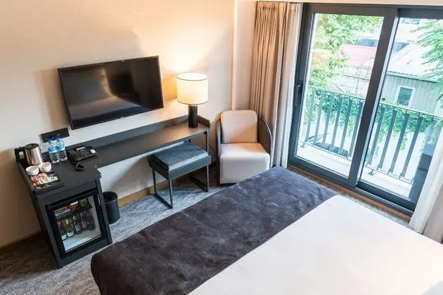 Standard Double or Twin Room, City View