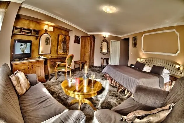 Luxury Tek Büyük Yataklı Oda