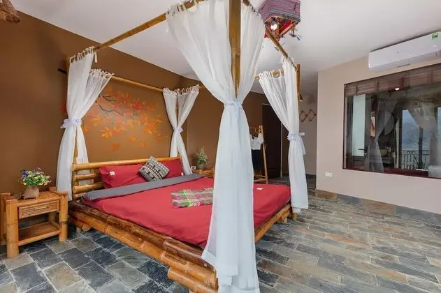 VIP ROOM