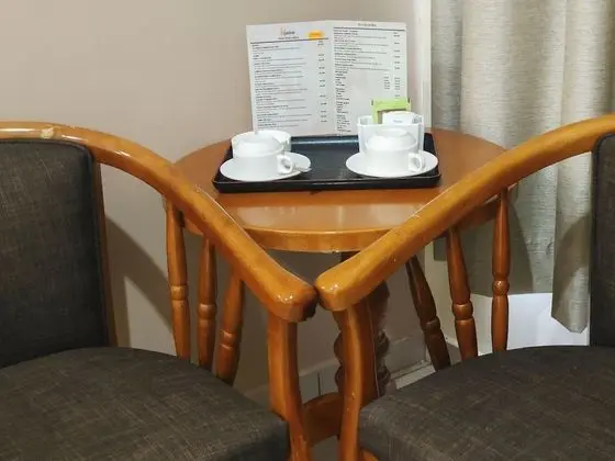 Family Oda, Sigara İçilmez, Şehir Manzaralı