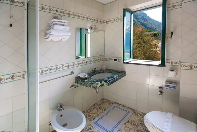 Standard Tek Büyük Yataklı Oda, Deniz Manzaralı