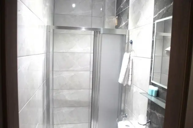 Standart Oda, Sokak Manzaralı