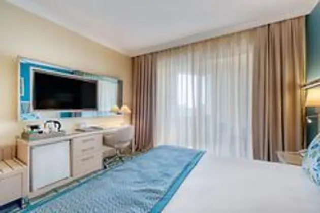 Deluxe Junior Suite