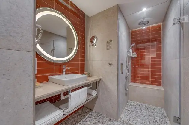 https://images.etstur.com/files/images/hotelImages/TR/50554/l/Club-Megasaray-Oda-349274.jpg