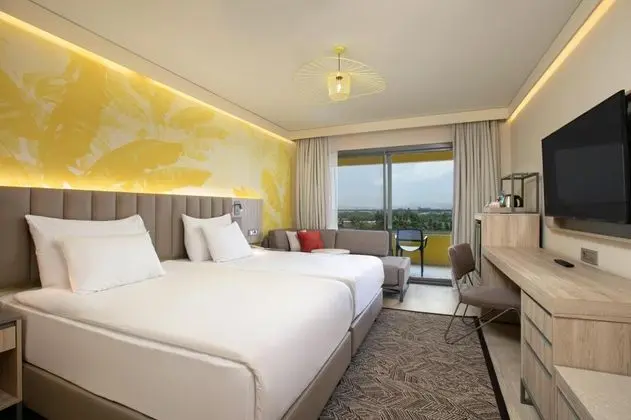https://images.odamax.com/img/1024x768/odamax/image/upload/Megasaray_Resort_Side_202604131354585_MS4823_1.JPG