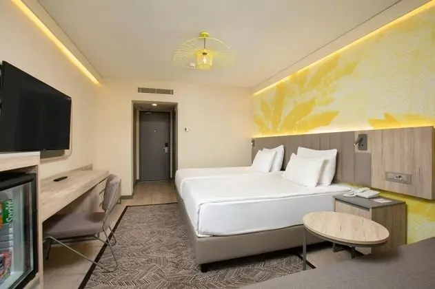 https://images.odamax.com/img/1024x768/odamax/image/upload/Megasaray_Resort_Side_202604131354597_MSRS_S_4.JPG