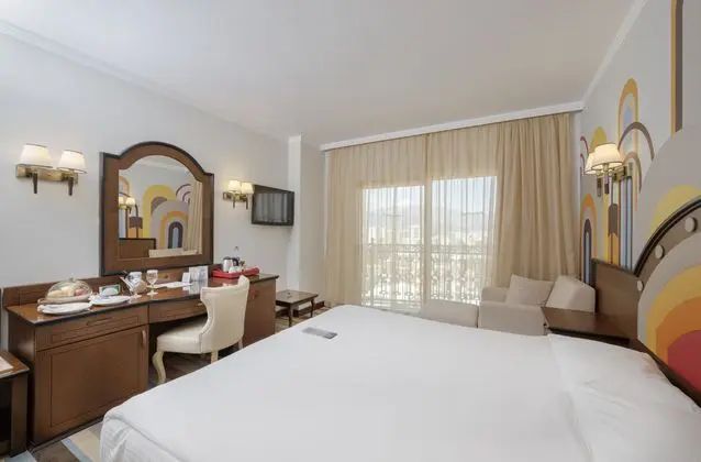 Şehir Manzaralı Deluxe Oda