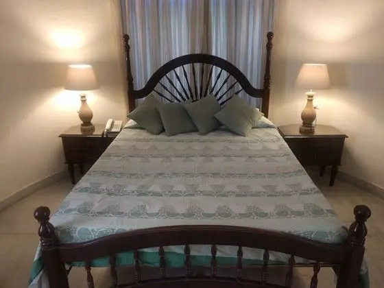 Standard Tek Büyük Yataklı Oda (with AC)