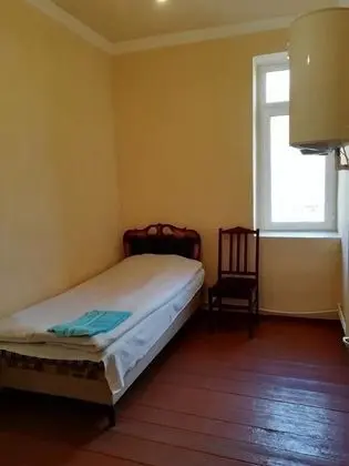 Tek Kişilik Oda, Ortak Banyo