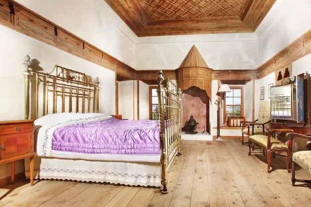 Mansion Room