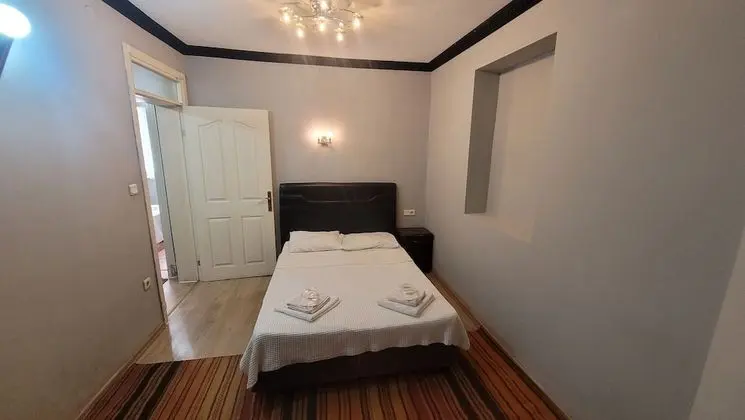 Annex Apartment (Basement)