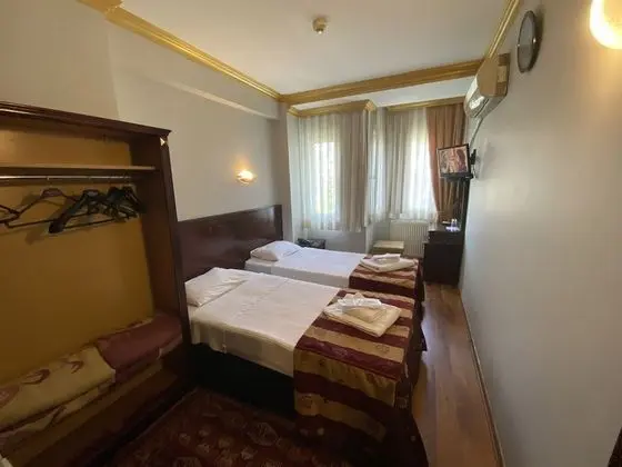 CLASSIC TWIN ROOM