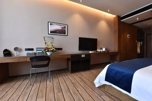 Design Tek Büyük Yataklı Oda