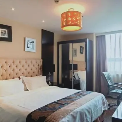 Deluxe Tek Büyük Yataklı Oda